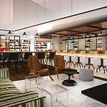 Hotel Hyatt Regency Etoile 4*