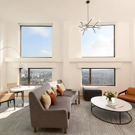 Hyatt Regency Etoile