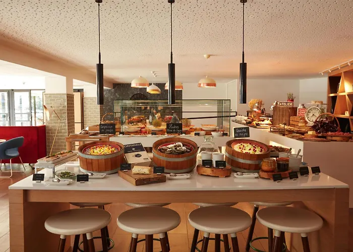 Ξενοδοχείο Hyatt Regency Etoile 4*