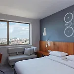 Hyatt Regency Etoile Szálloda 4*