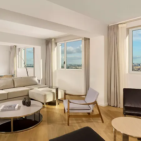 Ξενοδοχείο Hyatt Regency Etoile 4*