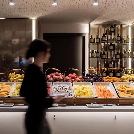 Hyatt Regency Etoile 4* Παρίσι