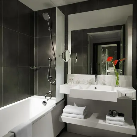 Hyatt Regency Etoile Hotel