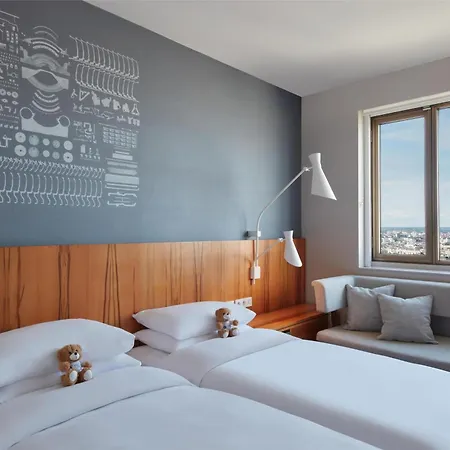 Hyatt Regency Etoile 4* Paris