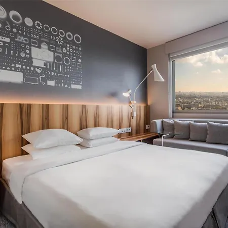 Hyatt Regency Etoile 4* Paris