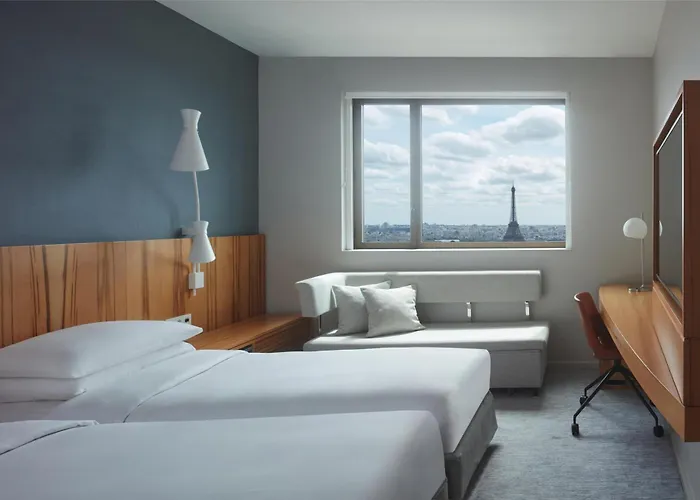 Hyatt Regency Etoile 4* París