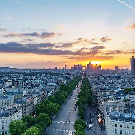 Hyatt Regency Etoile 4* Paříž