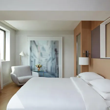 Hyatt Regency Etoile מלון 4*