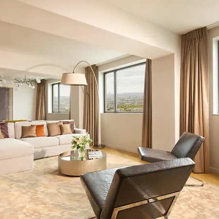 Hyatt Regency Etoile