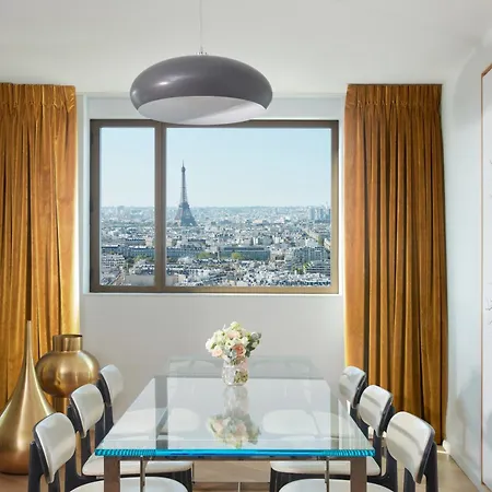 Hotel Hyatt Regency Etoile 4*