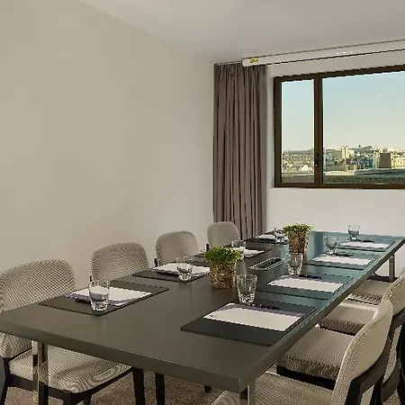 מלון Hyatt Regency Etoile