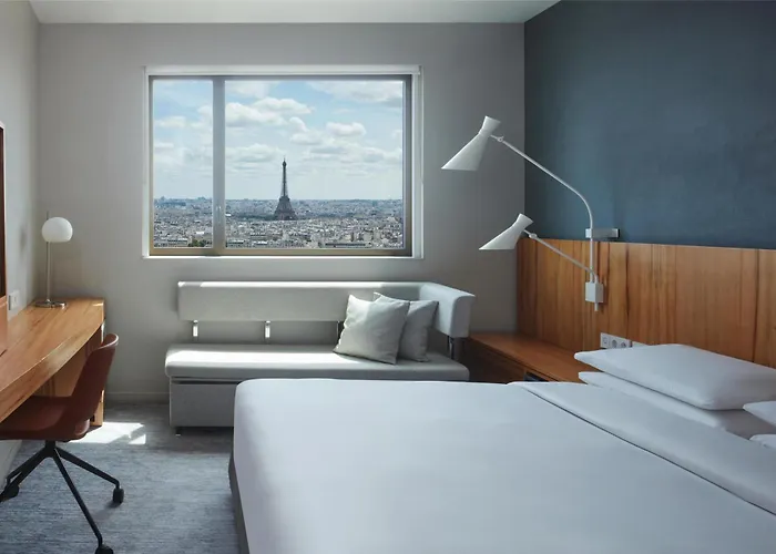 Hyatt Regency Etoile Hotel