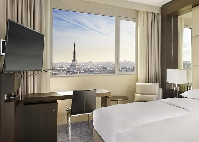 Hyatt Regency Etoile