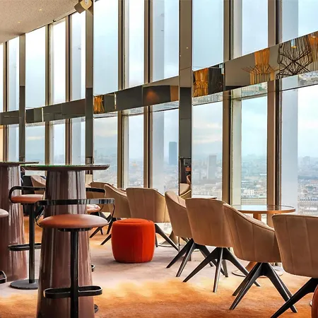 Hyatt Regency Etoile Hotel 4*