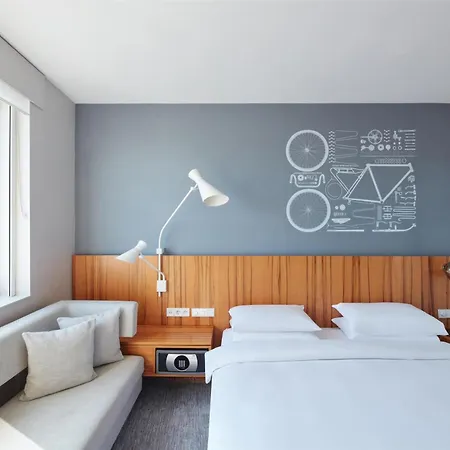 Hyatt Regency Etoile Paryż