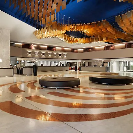 Hyatt Regency Etoile Hotel