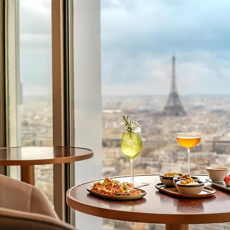 Hyatt Regency Etoile 4* Paris