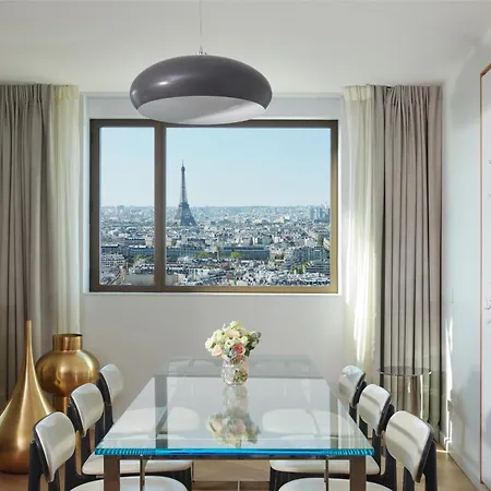 Hyatt Regency Etoile Hotel