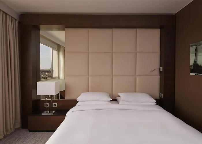 Hyatt Regency Etoile