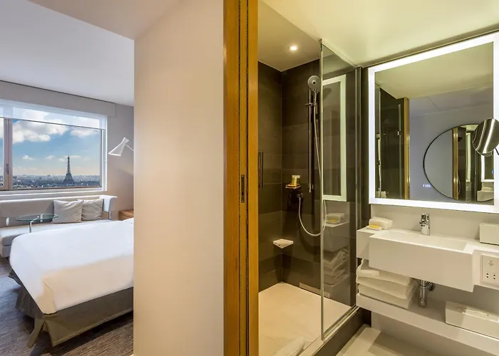 Отель Hyatt Regency Etoile